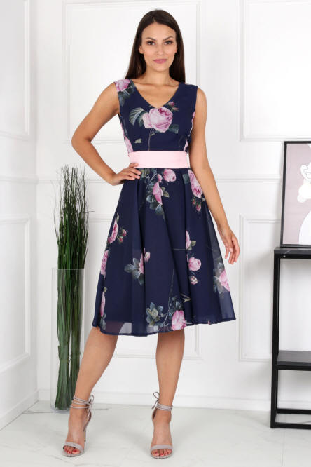 Moteriški ir jaunimo drabužiai - iš gamintojo: paltai, suknelės, kostiumai - Lenkija